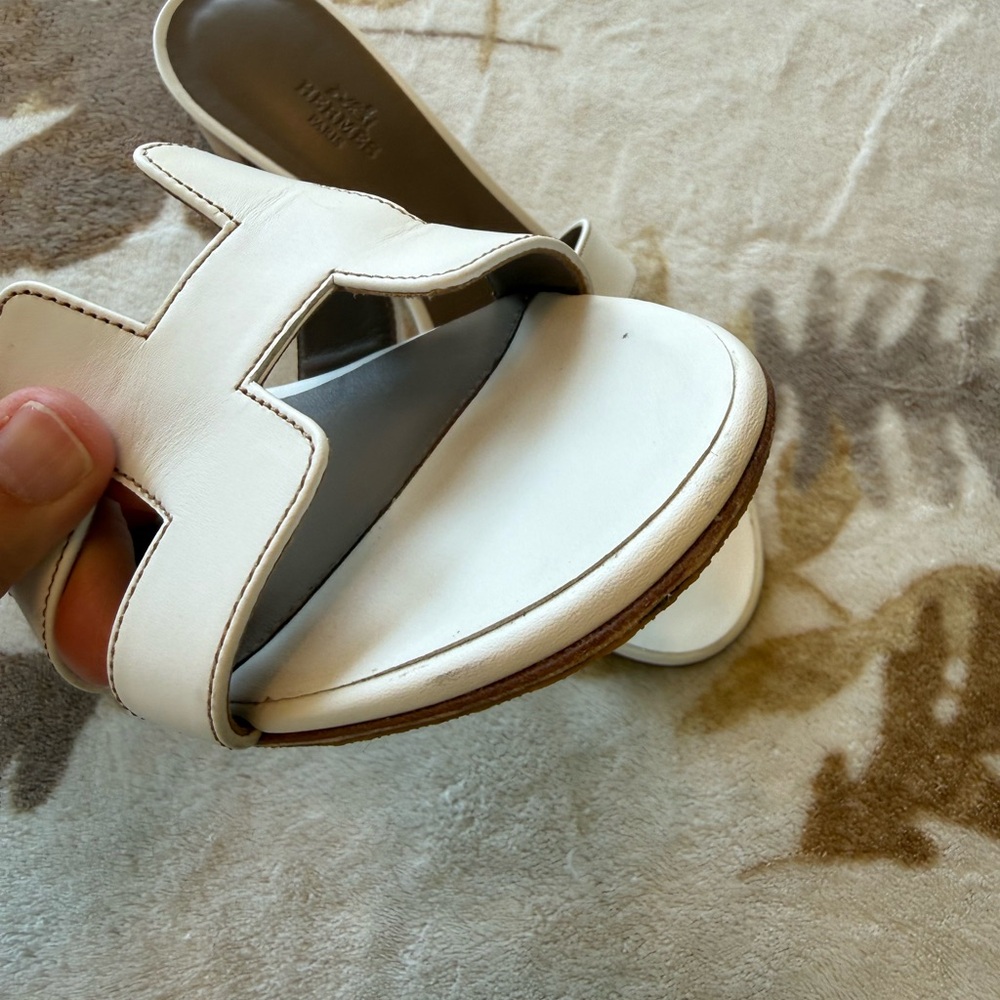 Authentic Hermes sandals - Picture 2 of 6
